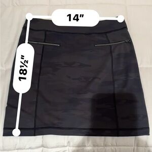 Lululemon Rocket Skirt  black/retro camo color & pattern